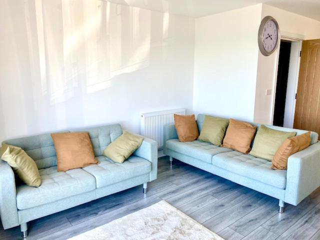 Lovely New 2 Bedroom Condo With Stunning Seaviews Penmaen-mawr Exteriör bild