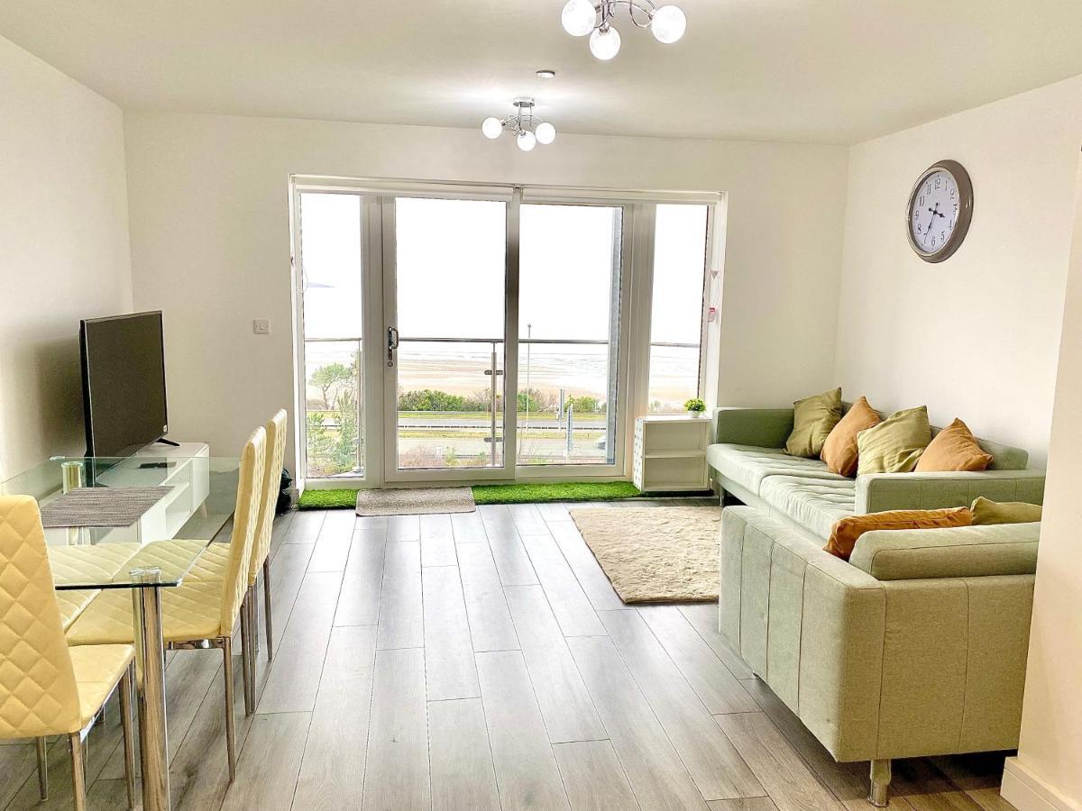 Lovely New 2 Bedroom Condo With Stunning Seaviews Penmaen-mawr Exteriör bild