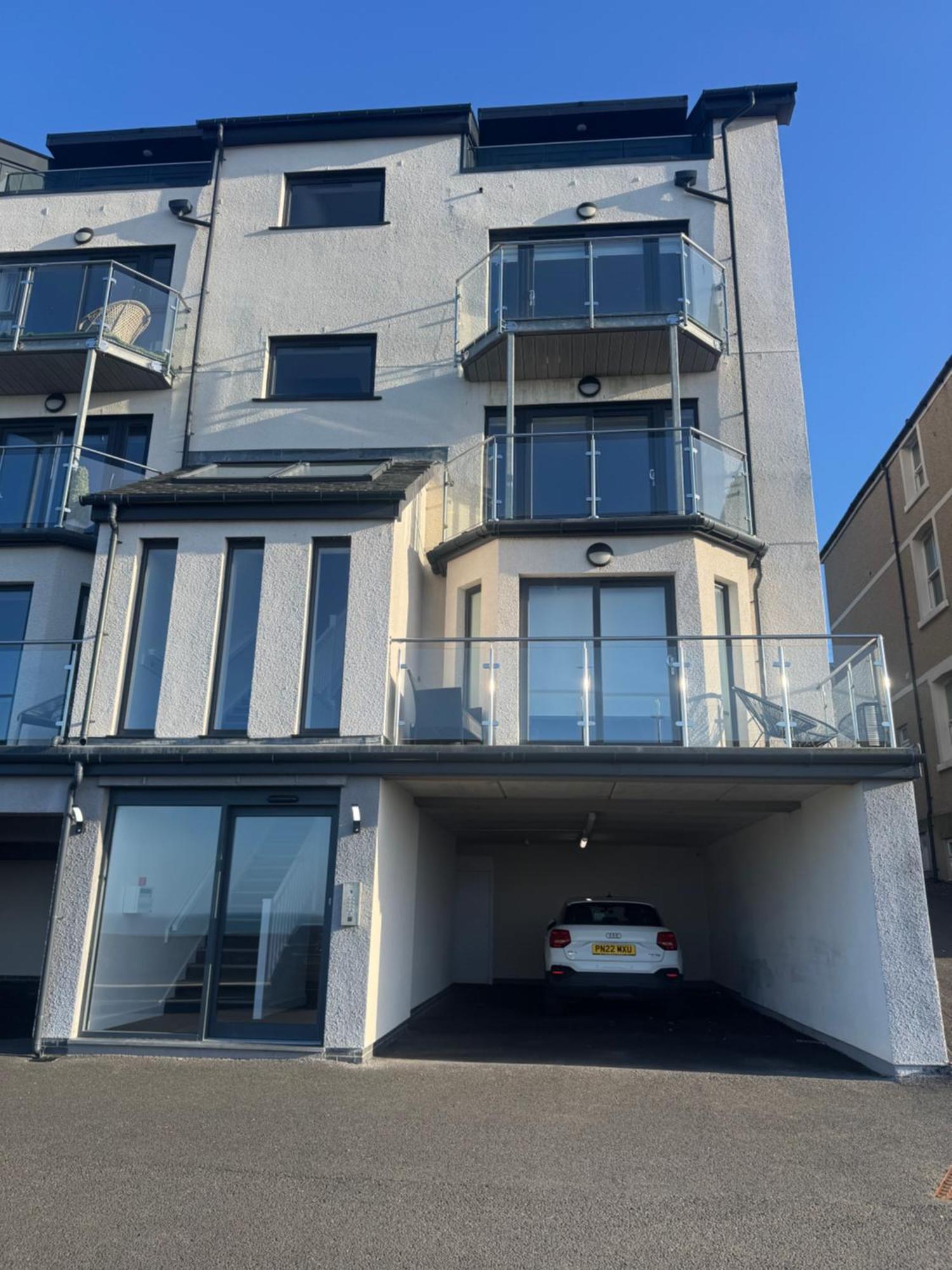 Lovely New 2 Bedroom Condo With Stunning Seaviews Penmaen-mawr Exteriör bild