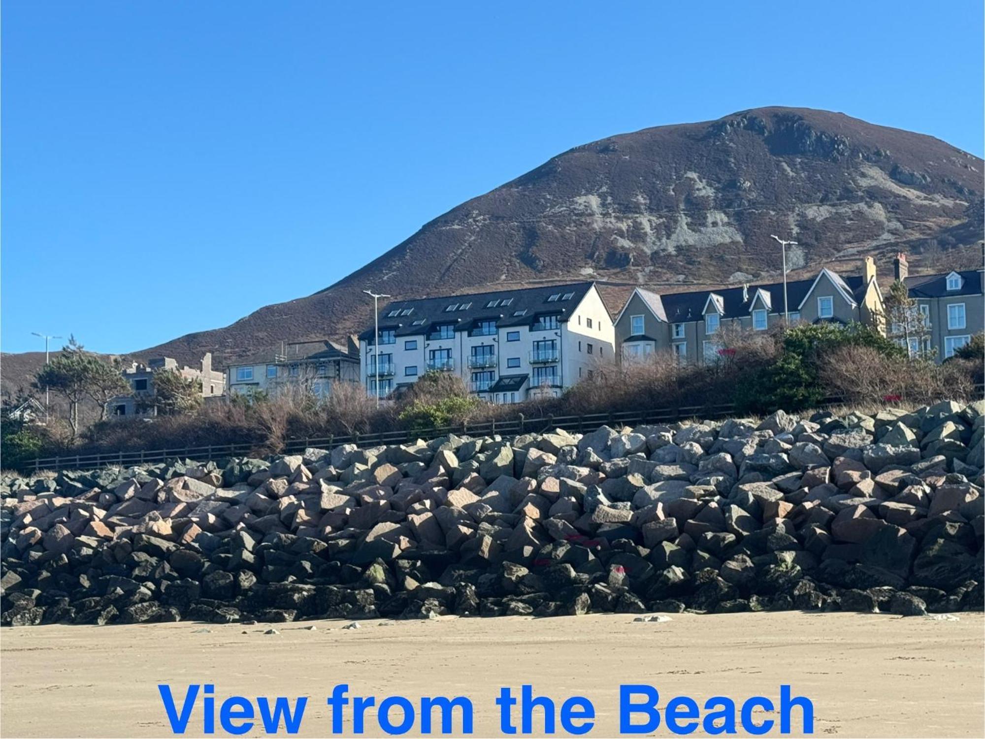 Lovely New 2 Bedroom Condo With Stunning Seaviews Penmaen-mawr Exteriör bild